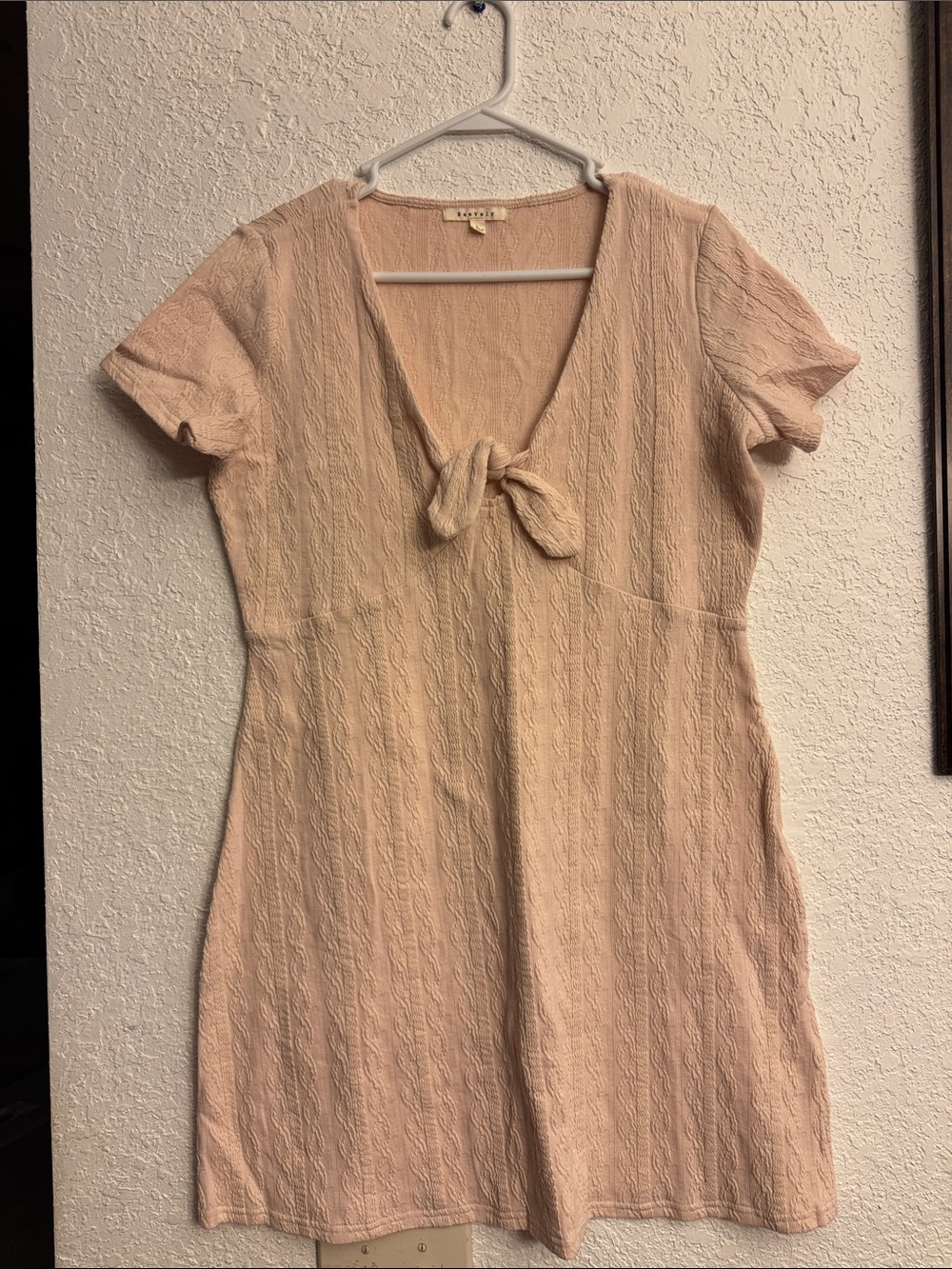 Women’s Tie-Front Short Sleeve Tunic in Blush